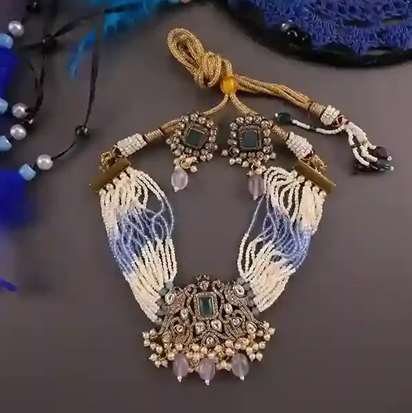 Gul Choker Set with earrings