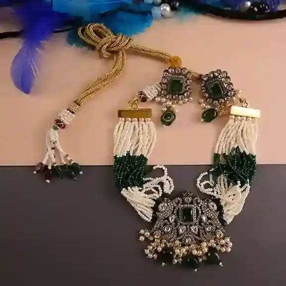 Gul Choker Set with earrings