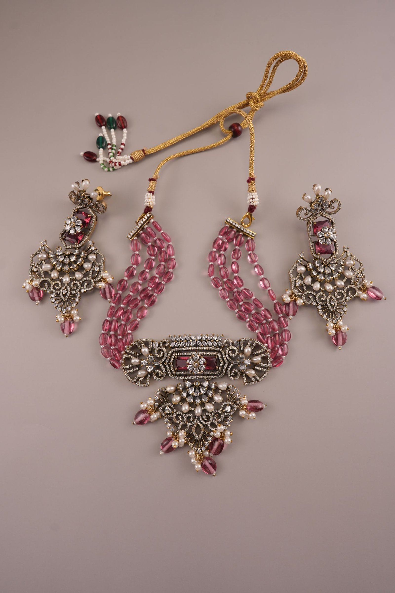 Menakari kundan Choker Set with earrings