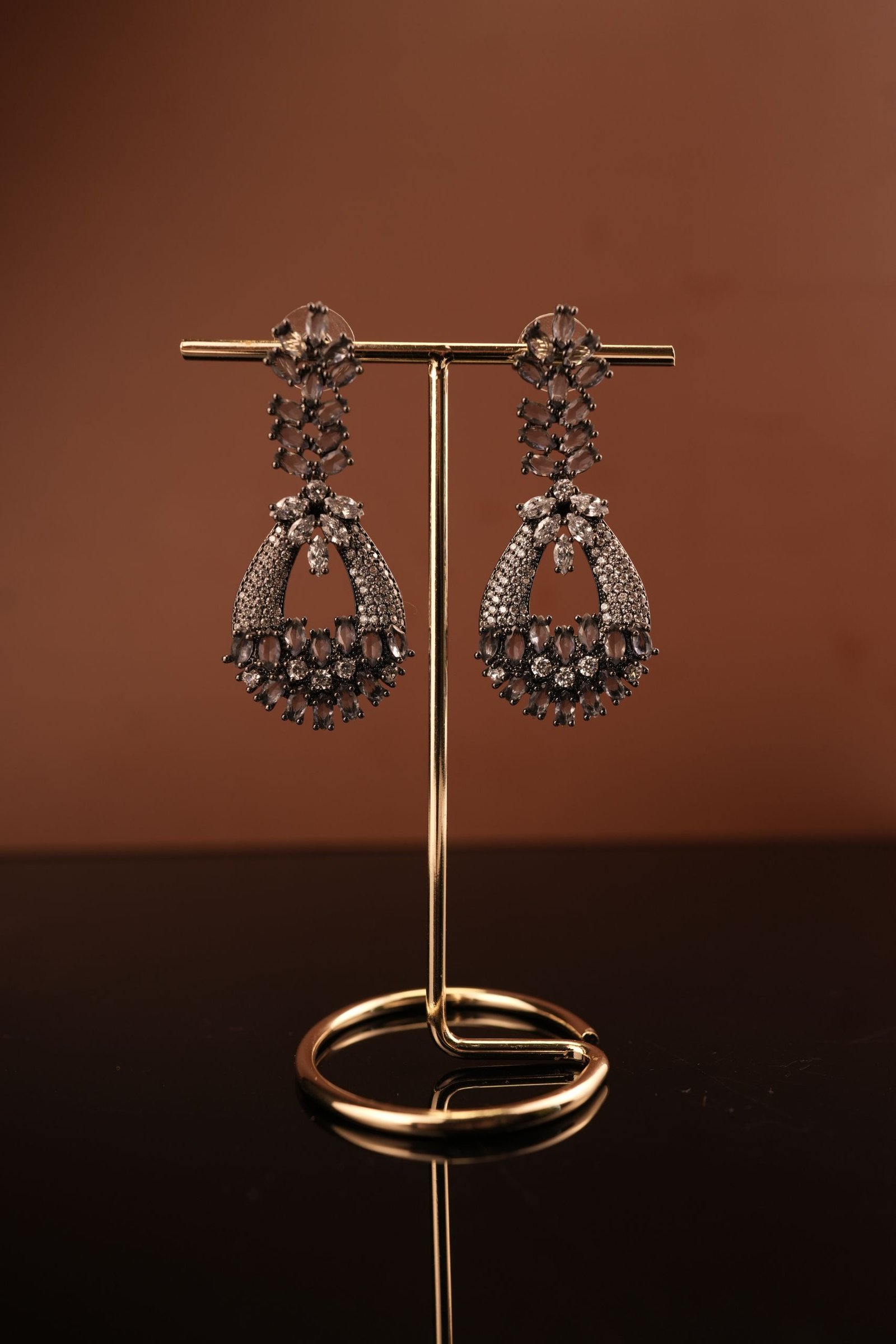 Nora dual shade earrings