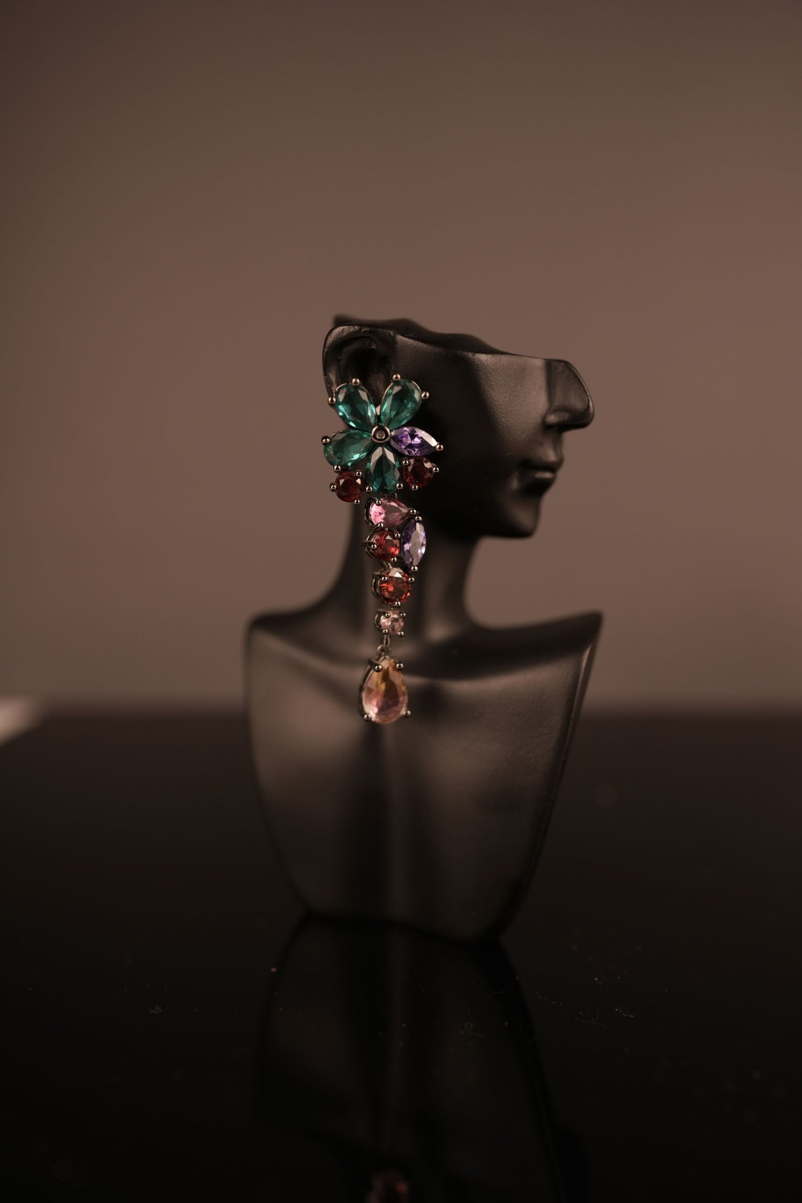 Freya -Dark Multi color