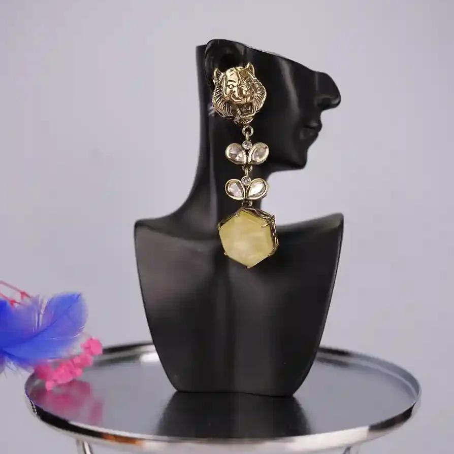 Lavanya Drop earrings