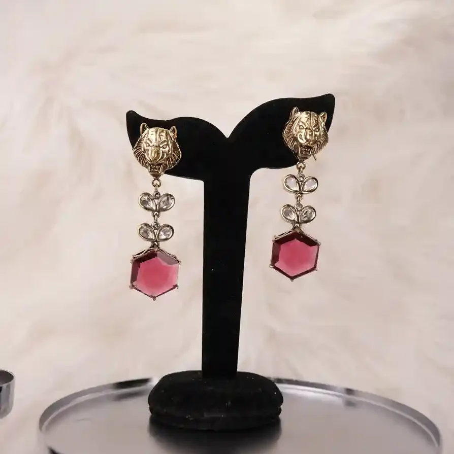 Lavanya Drop earrings