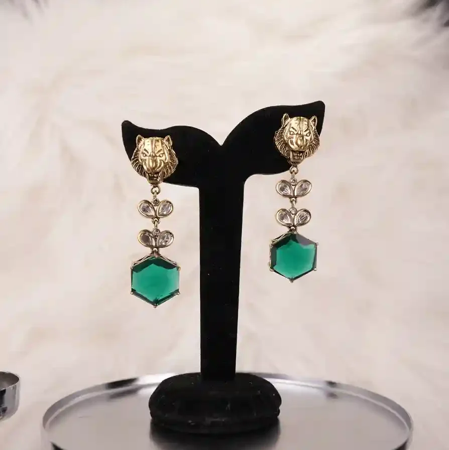 Lavanya Drop earrings