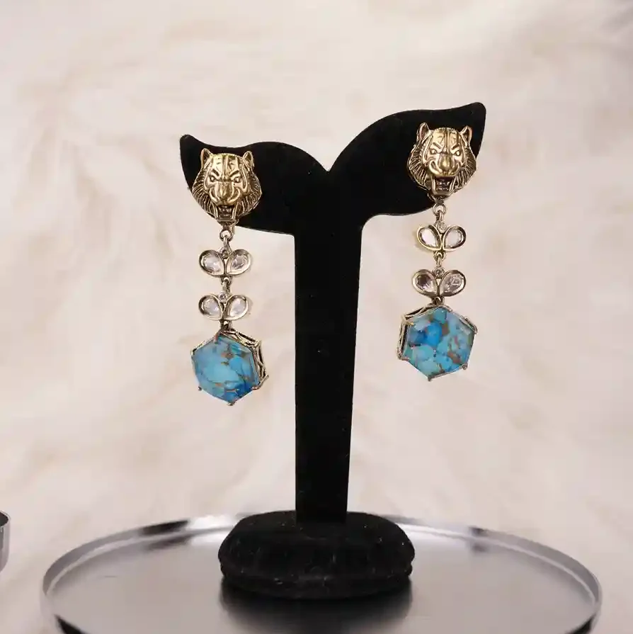 Lavanya Drop earrings