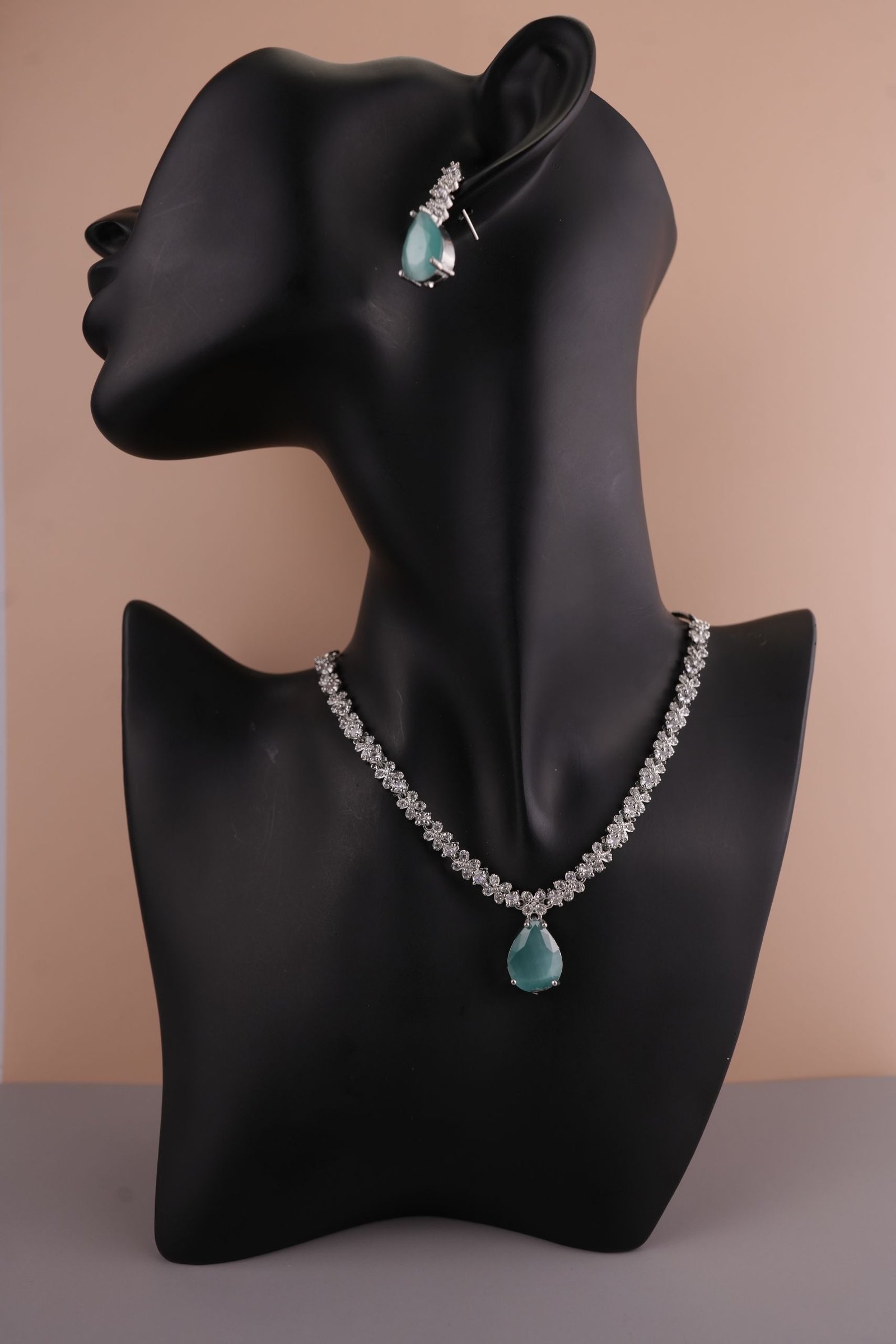 Dazzling AD Drop Neckset
