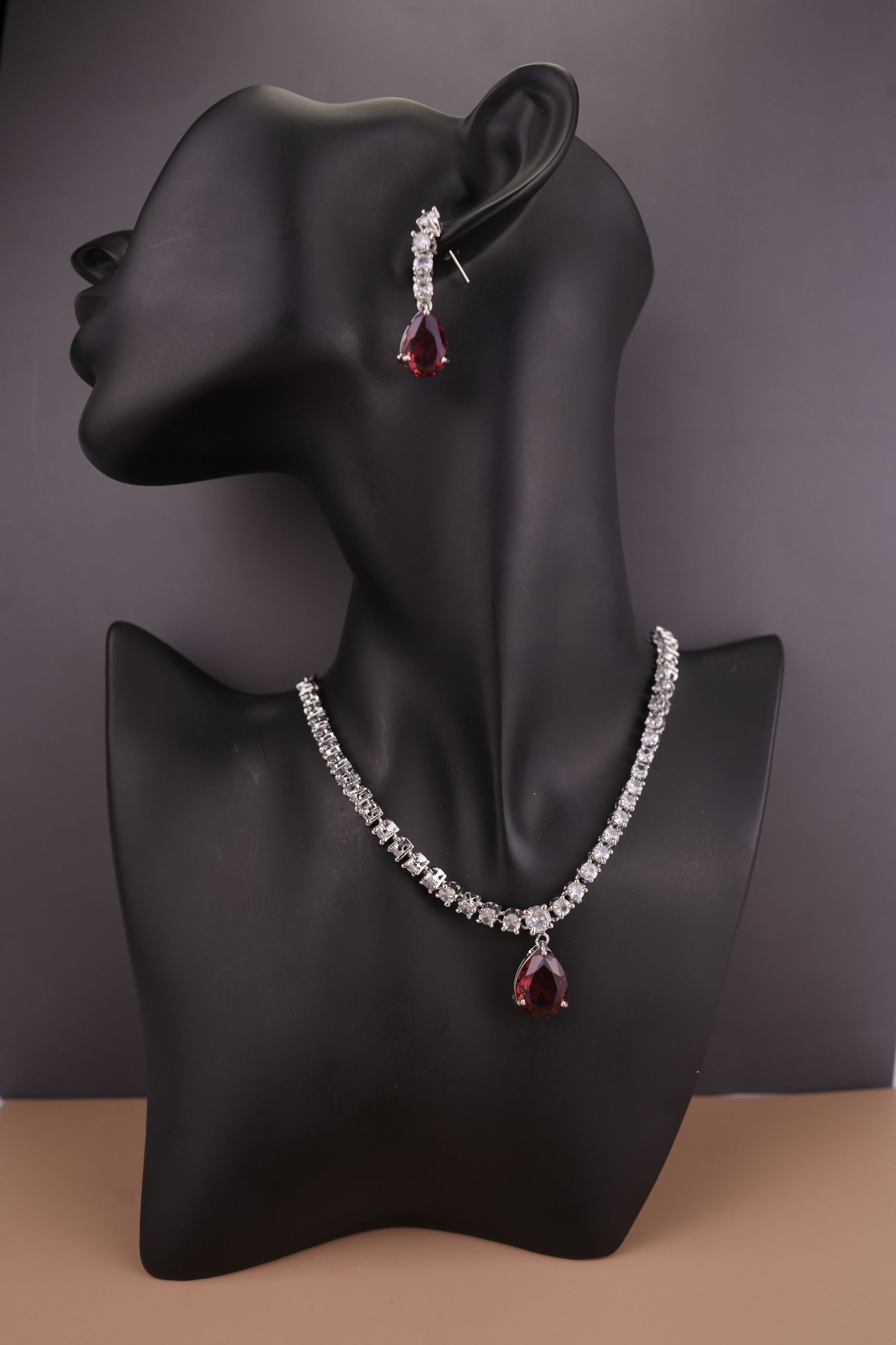 Dazzling AD Drop Neckset