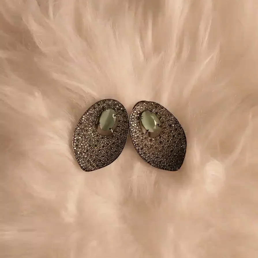 Rodium Sapphire Diamond stud
