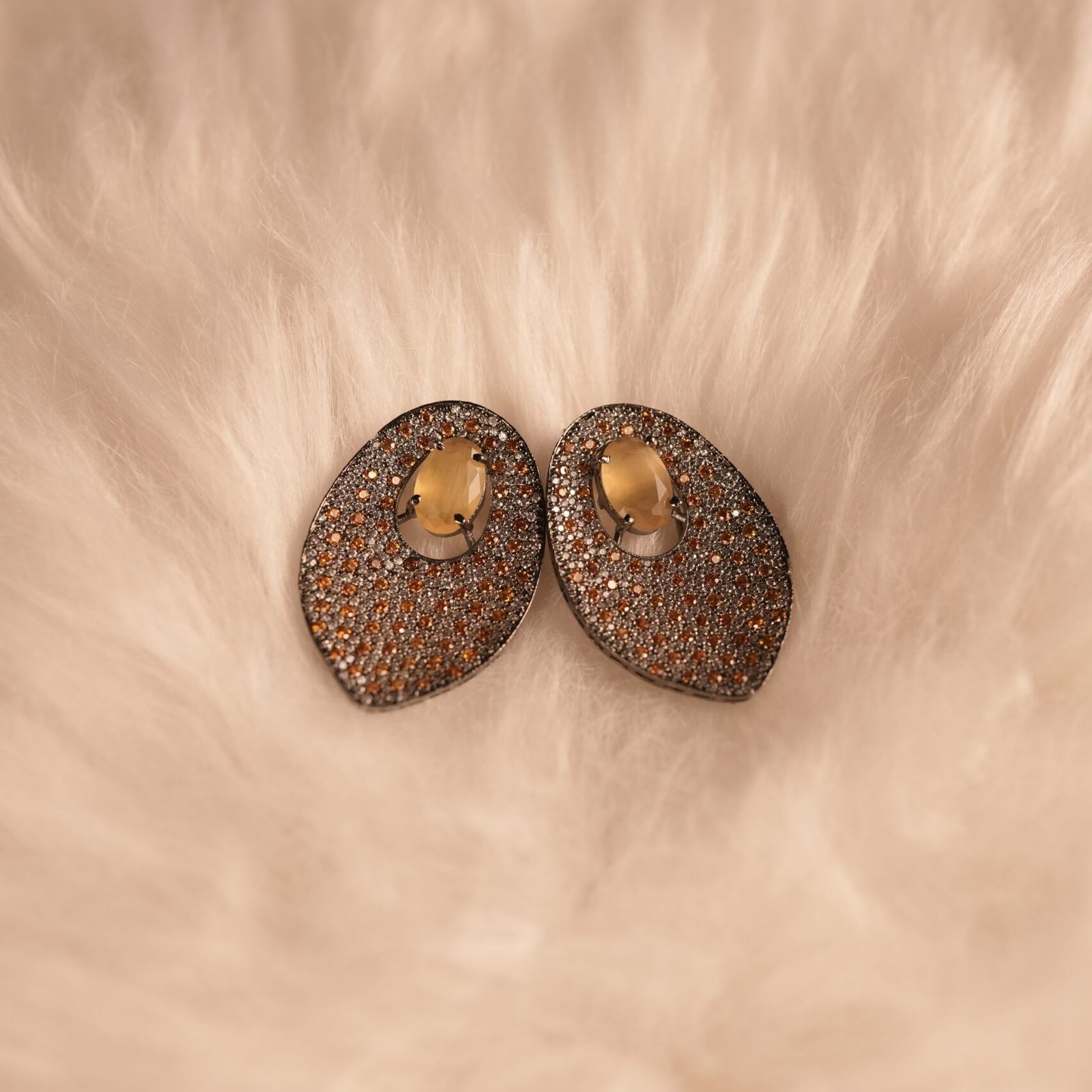 Rodium Sapphire Diamond stud