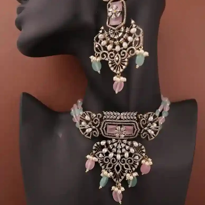 Menakari kundan Choker Set with earrings