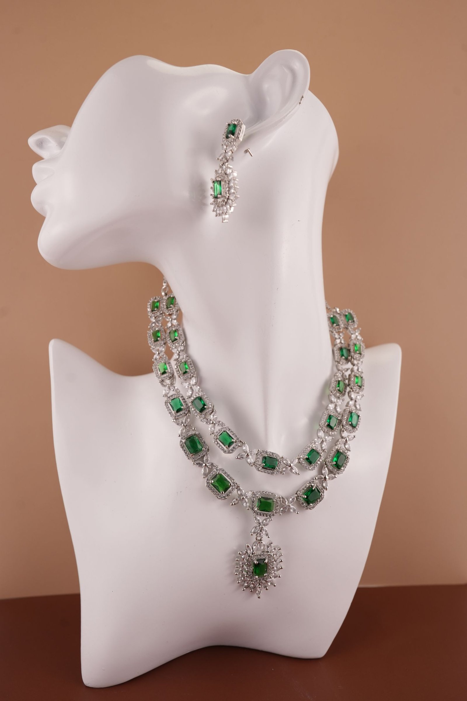Cubic zirconia emerald necklace, Long Necklacs